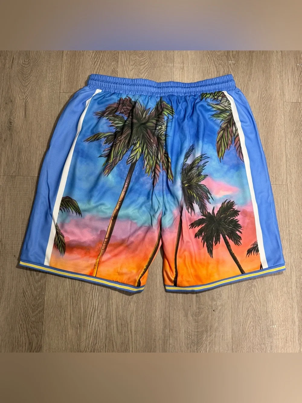 New Unisex NBA & KidSuper Studios Fanatics Blue Miami Heat Hometown Shorts L, XL